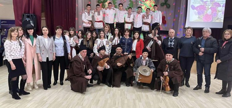 Felicitări, scumpele noastre doamne și domnișoare!
