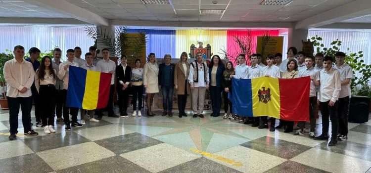 105 ani de la Unirea Basarabiei cu România!